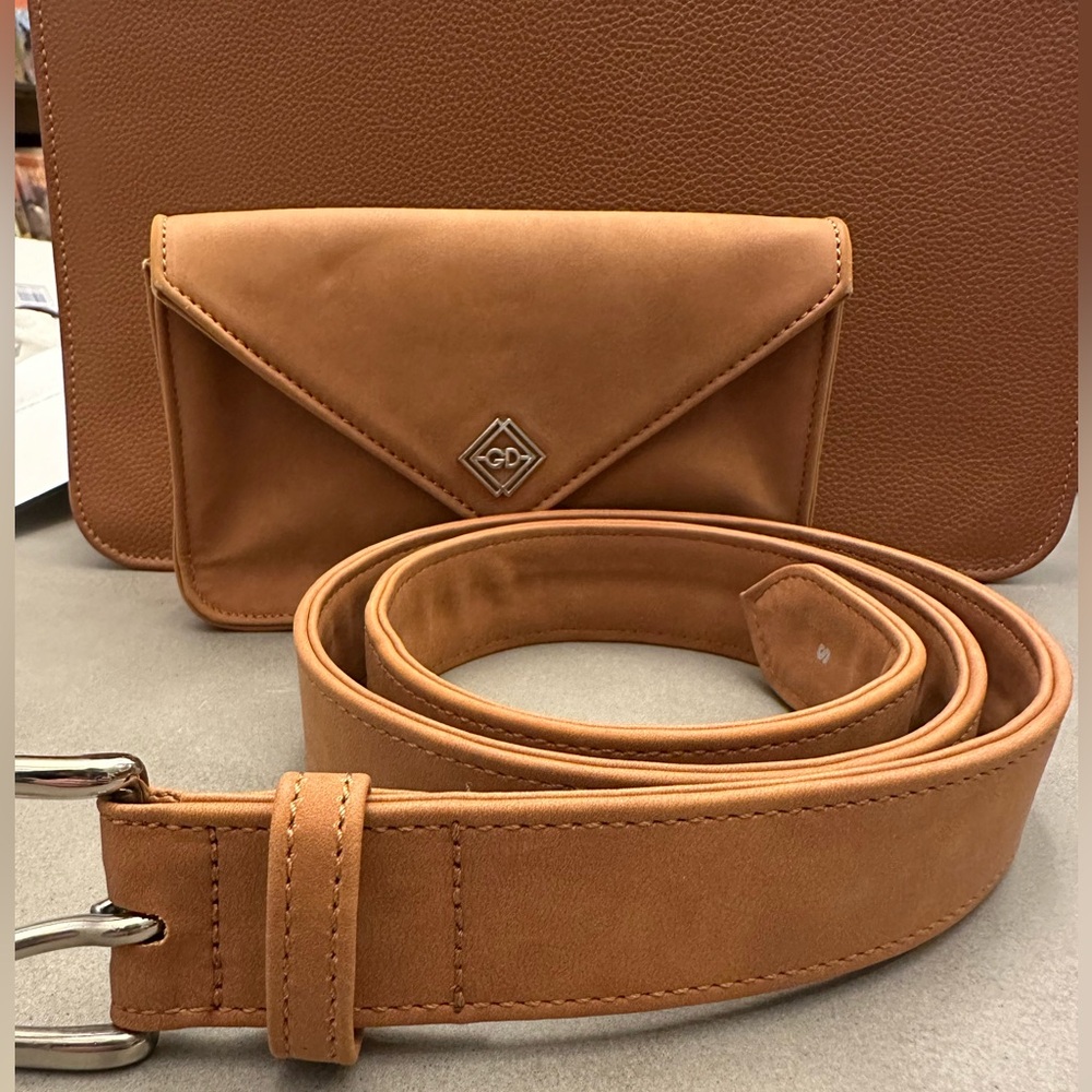 Kentucky Horsewear Grooming Deluxe Equestrian Brown Suede Leather Belt Bag